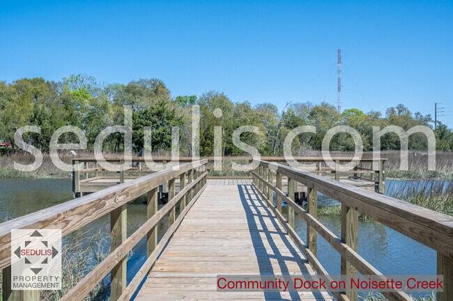 Building Photo - 3923 Four Poles Park Dr
