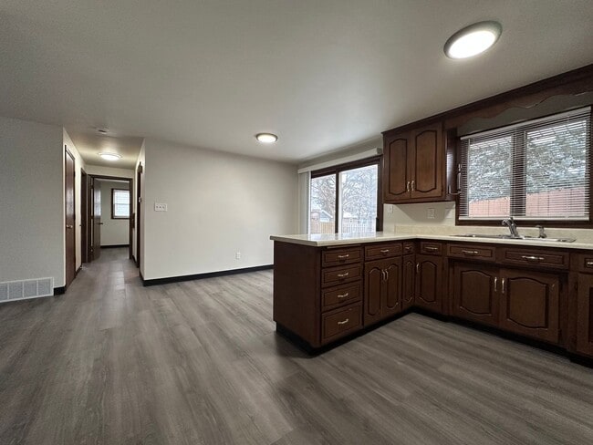 Building Photo - 1255-1325 O Keefe Rd