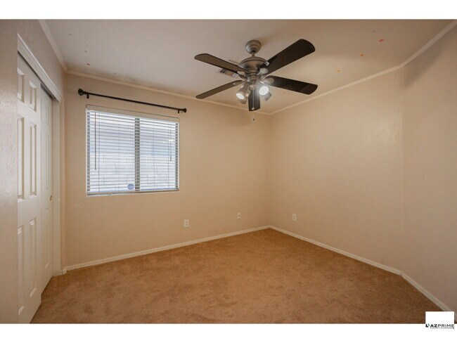 Building Photo - 6715 S 35th Dr