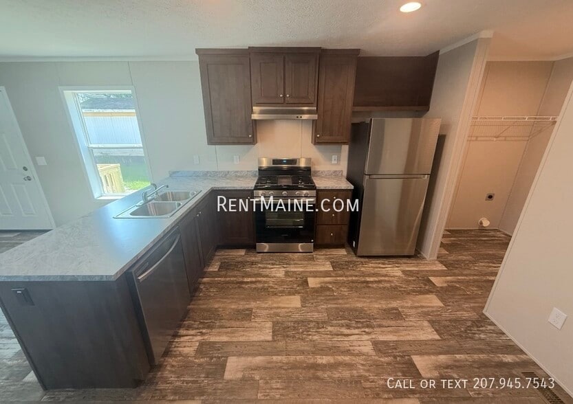 Building Photo - 438 Finson Rd