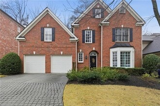 Building Photo - 3194 Windsor Lake Dr NE