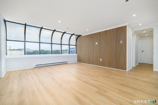 Building Photo - 1611 Washington Blvd