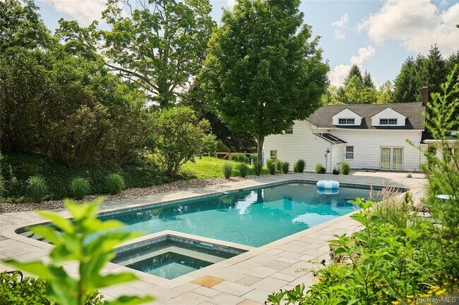 Building Photo - 41 Seelbach Ln