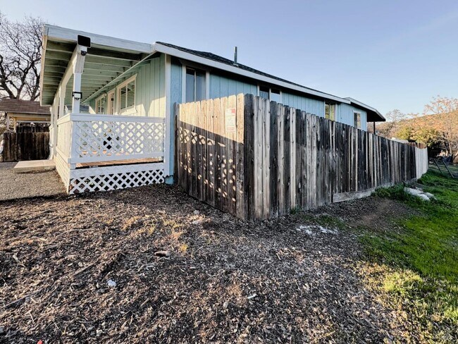 Building Photo - 16060 39th Ave