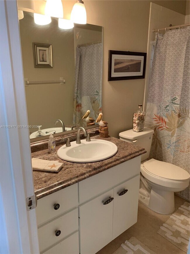 Building Photo - 8042 SE Villa Cir