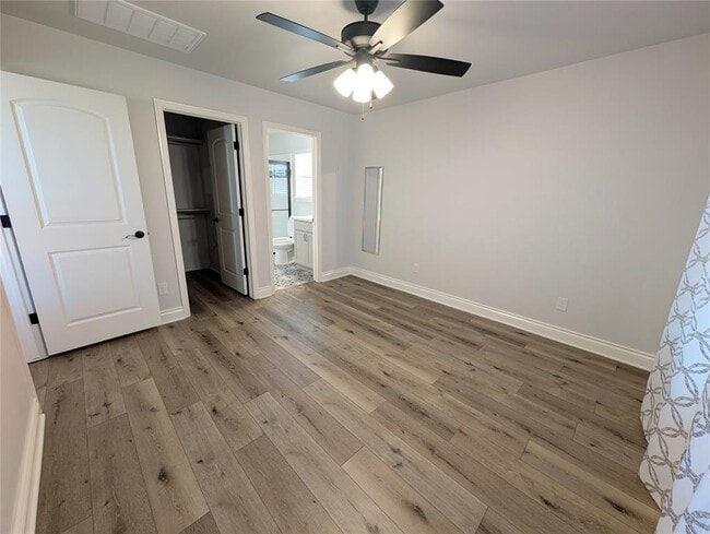 Building Photo - 18637 Como Dr