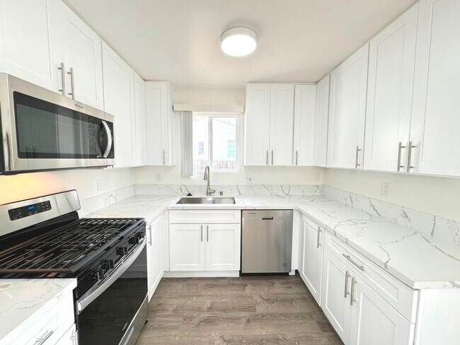 Building Photo - 7304-7308 Fulton Street