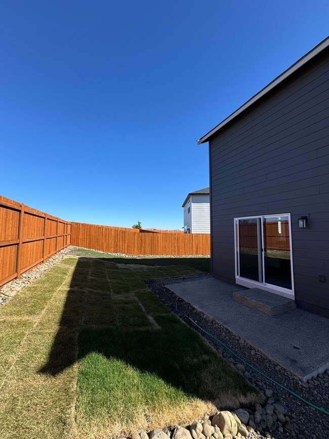 Building Photo - Pet-Friendly 3 Bed Home on Cul-de-Sac
