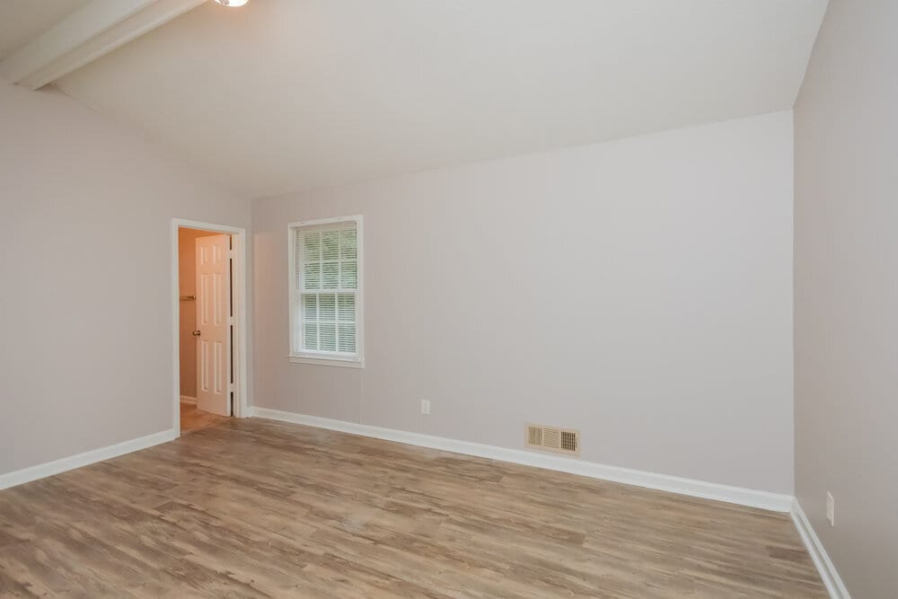 Building Photo - 1589 Cherry Hill Ln SW
