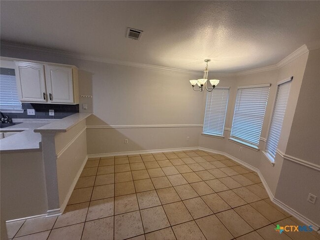 Building Photo - 426 Armstrong Dr