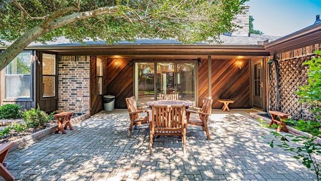 Building Photo - 3 Cimarron Dr