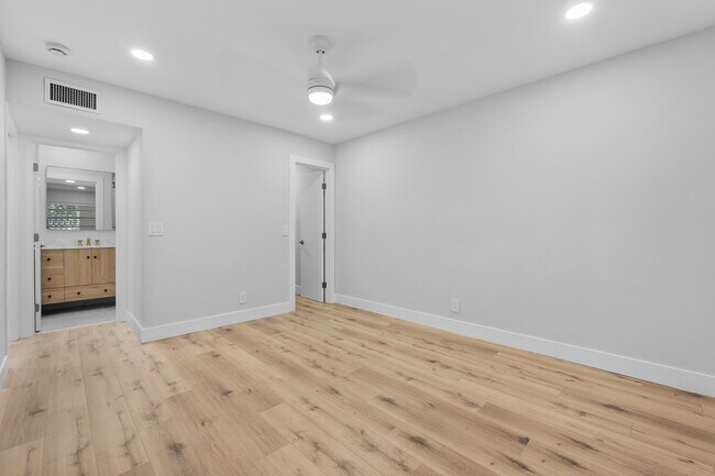 Building Photo - 314 Monaco Blvd