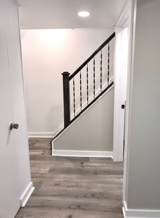 Building Photo - 400 Duquesne Dr