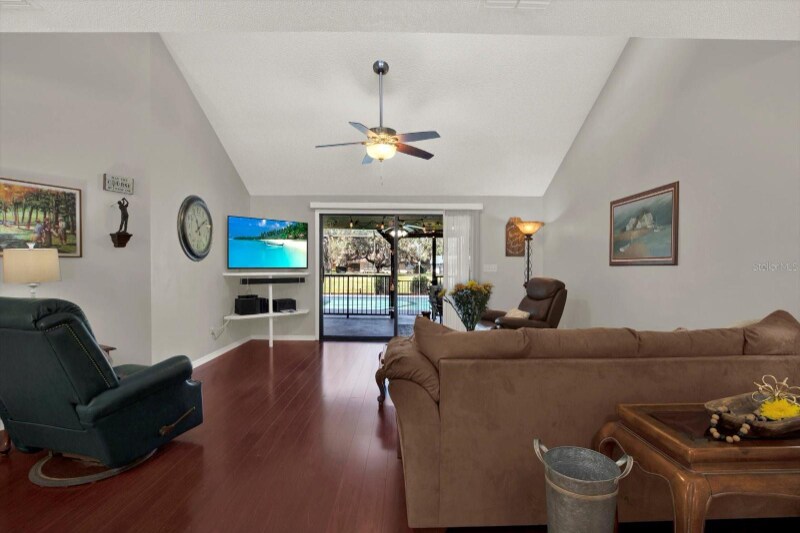 Building Photo - 34448 Cedarfield Dr