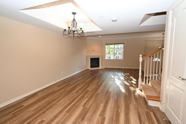 Building Photo - 4035 Bluff View Way