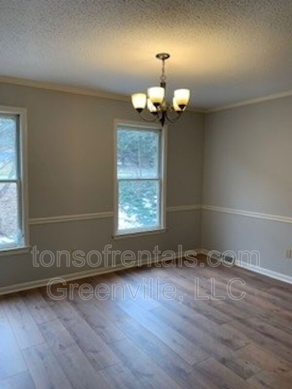 Building Photo - 710 Stallings Rd