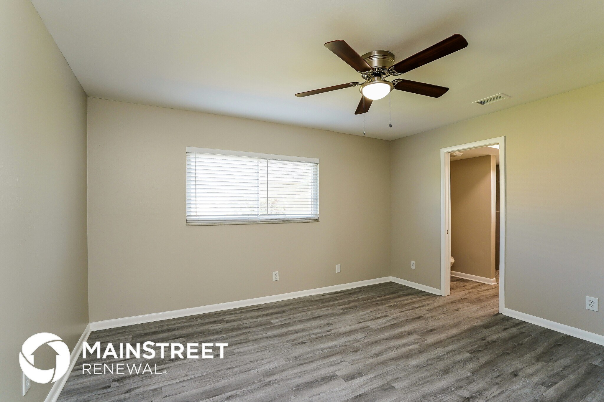 Building Photo - 1411 SE 17th Terrace