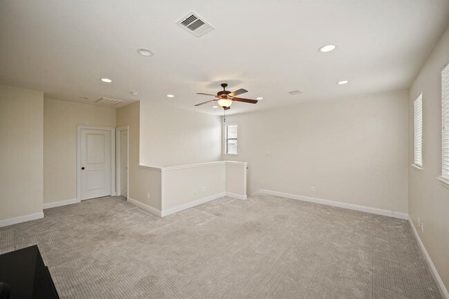 Building Photo - 124 Detering St