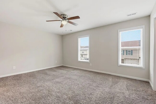 Building Photo - 2654 Middle Br Bnd
