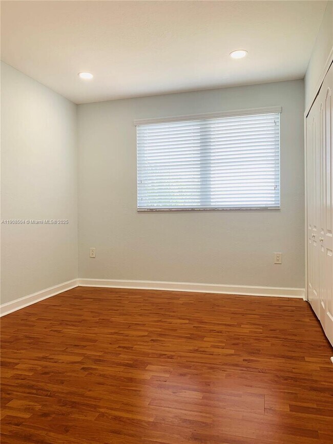 Building Photo - 17800 NW 73rd Ave