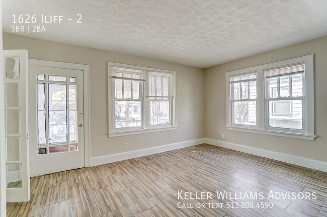 Building Photo - New 3BD avail now - private porch, too