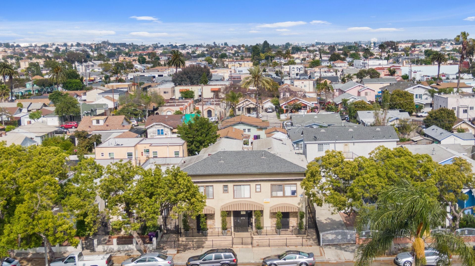 Building Photo - 1460 Gaviota Ave