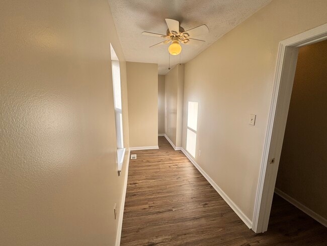 Building Photo - Fulton Duplex