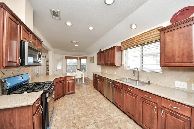 Building Photo - 8714 7 Pines Ln