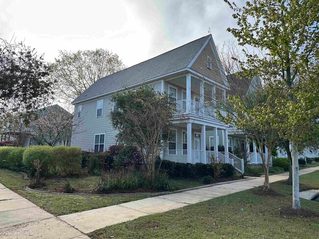 Building Photo - 3659 Longfellow Rd