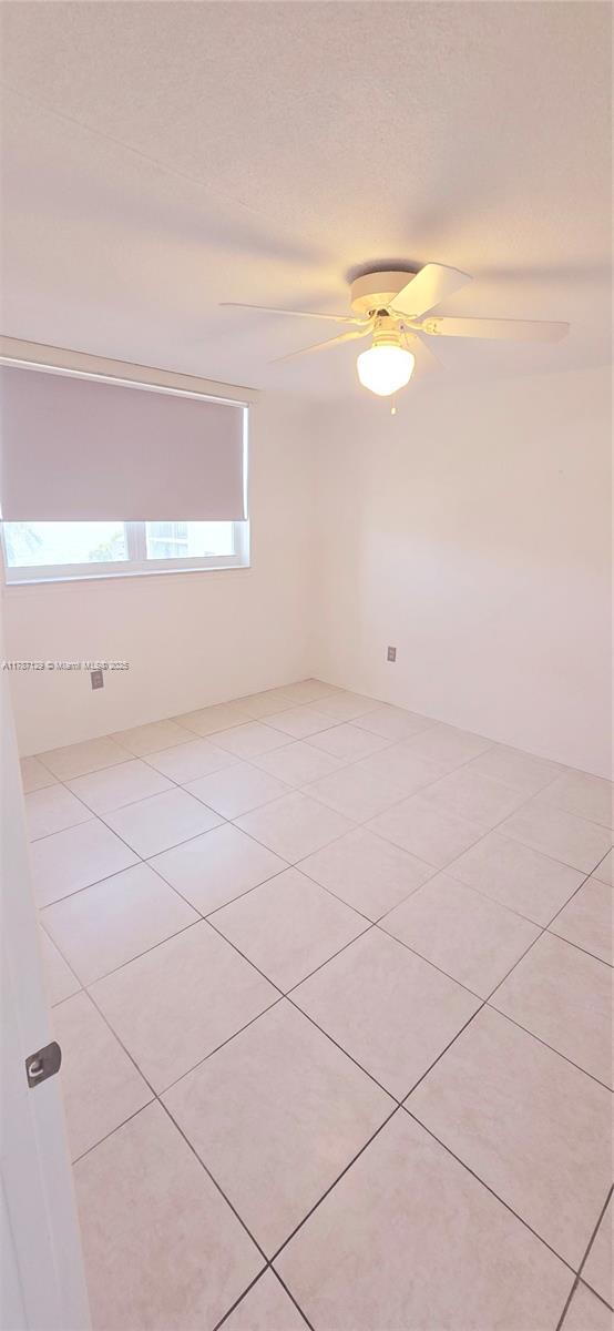 Building Photo - 3020 Marcos Dr