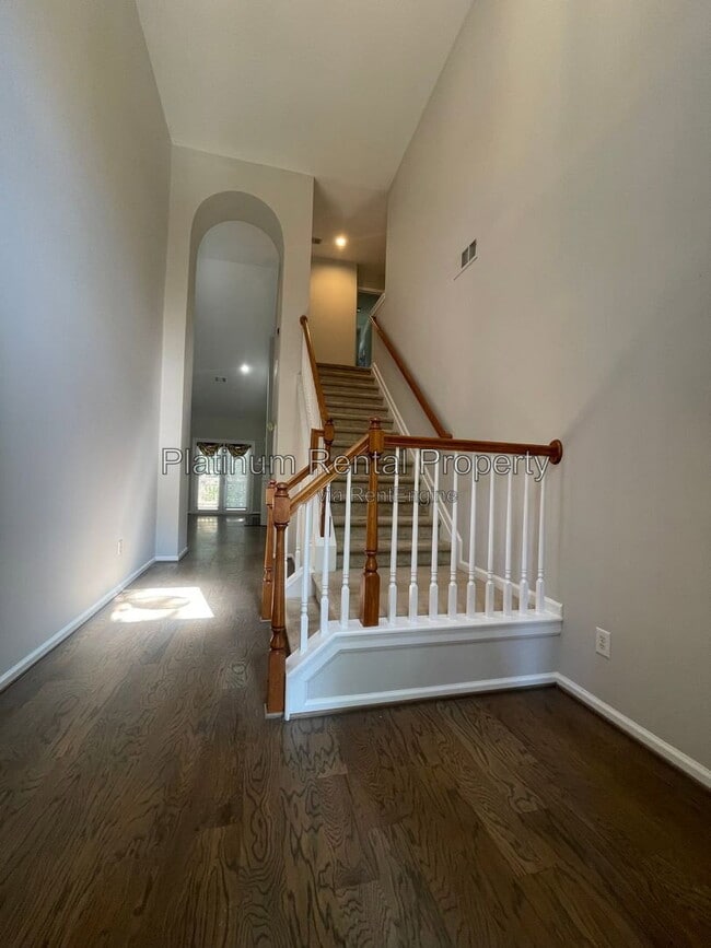 Building Photo - 720 Treadstone Ct