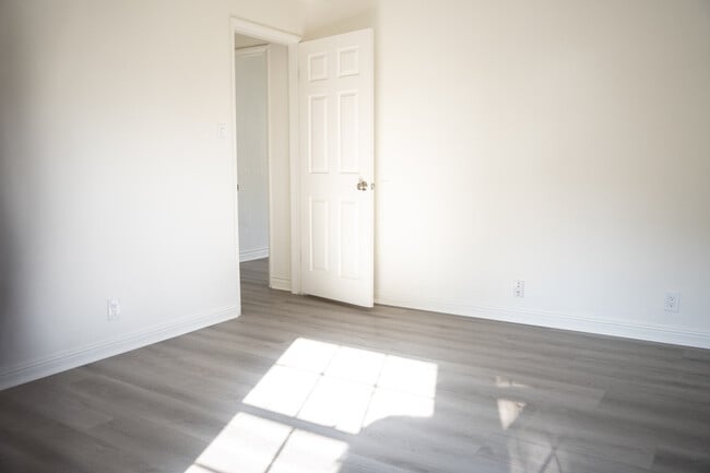 Building Photo - 4815 Hersholt Ave