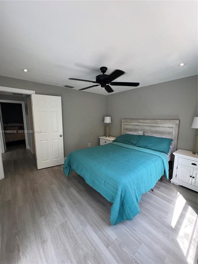 Building Photo - 7328 Pebble Beach Rd