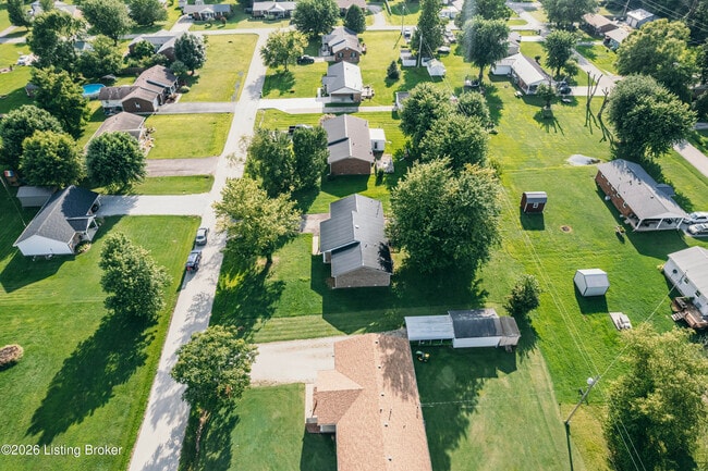 Building Photo - 309 E 6th St