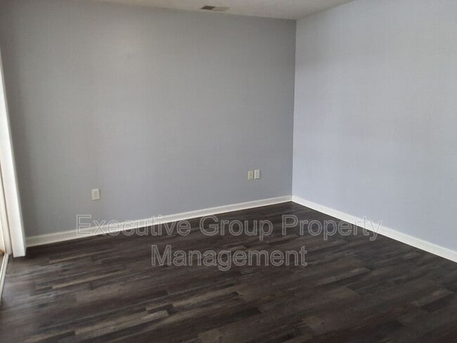 Building Photo - 103 Hurstfield Dr