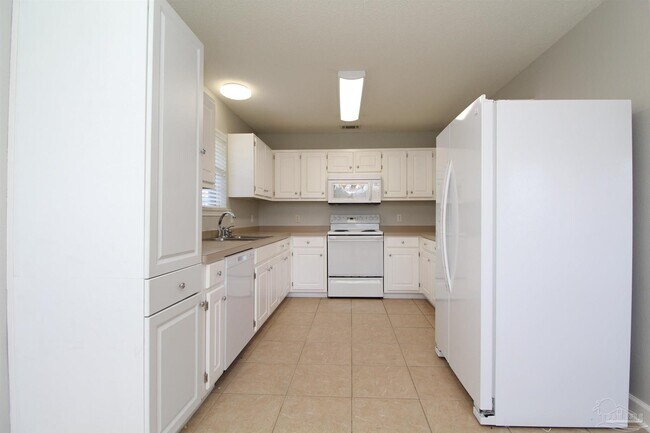 Building Photo - 9562 Parker Pl Dr