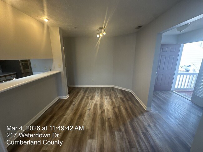 Building Photo - 217 Waterdown Dr