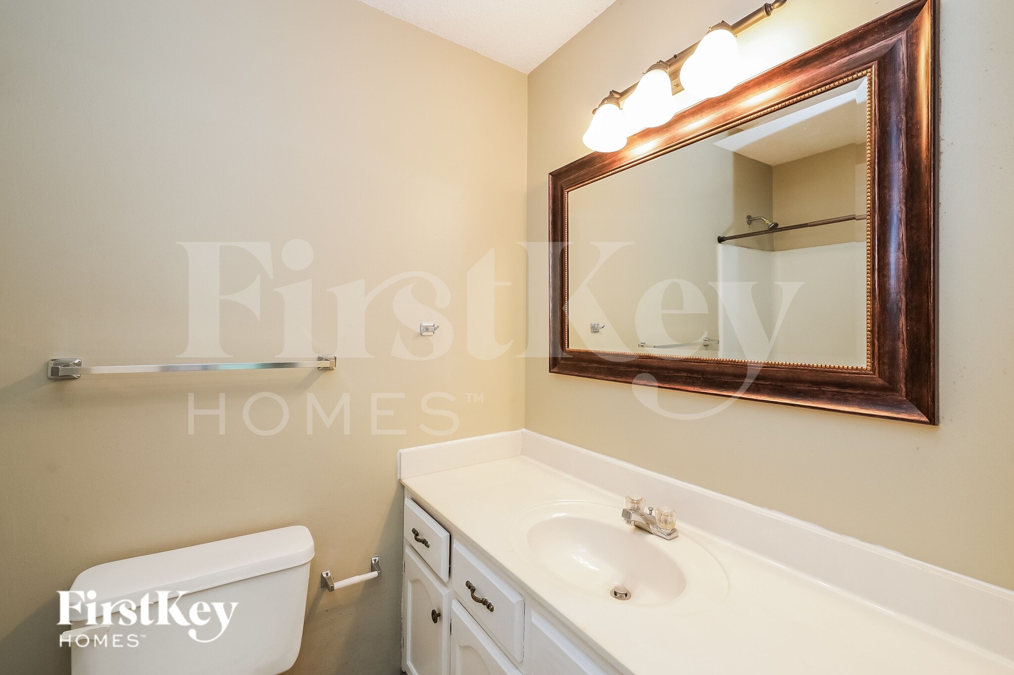 Building Photo - 7602 Iris Dr