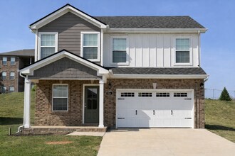 Building Photo - Beautiful Home in Sango! Coming Soon!