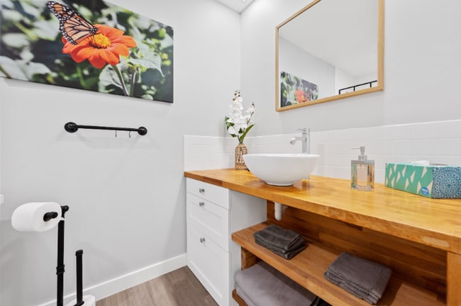 Building Photo - 2805 Trail of the Madrones