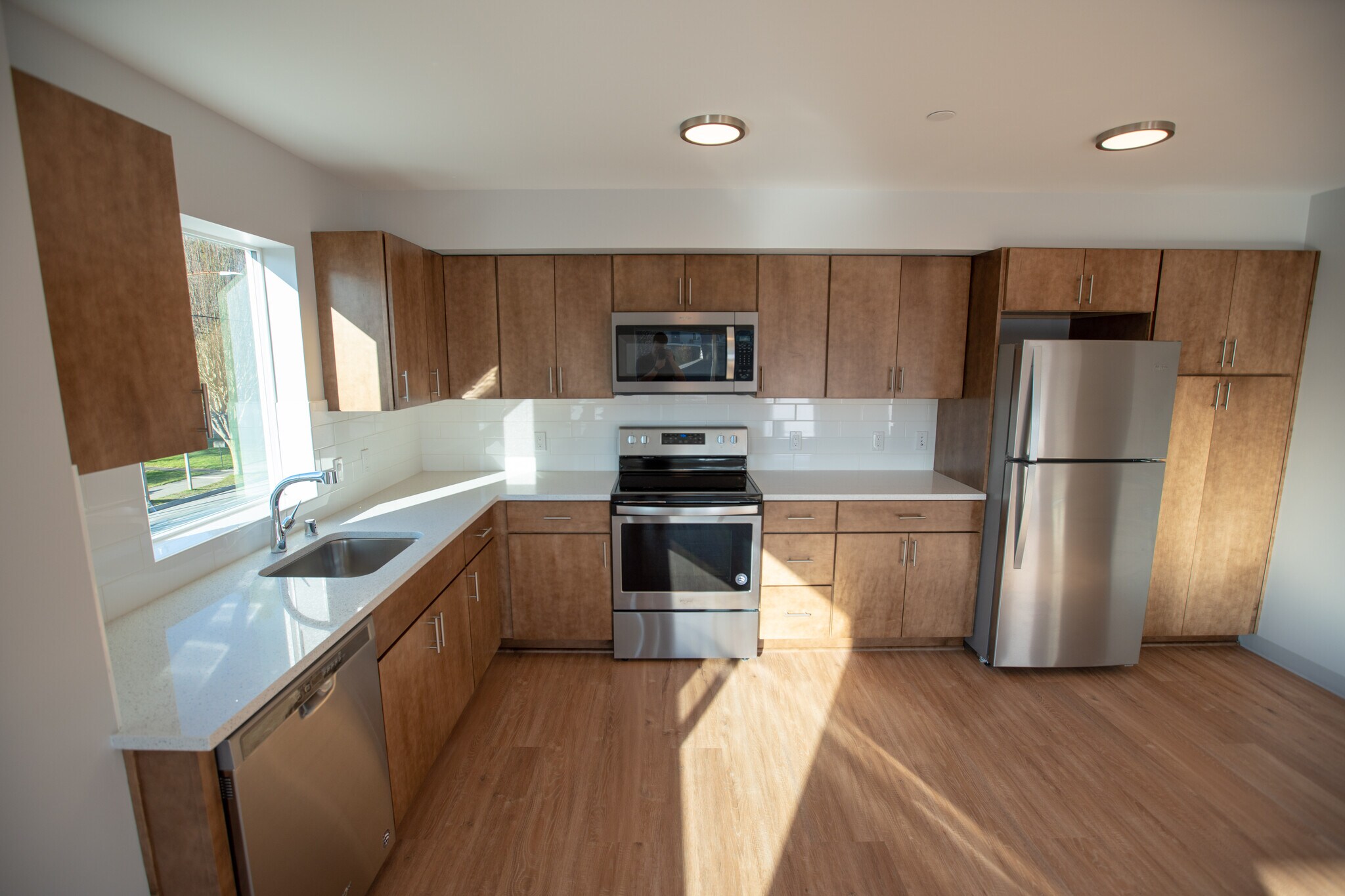 Building Photo - 303 Edmonds St