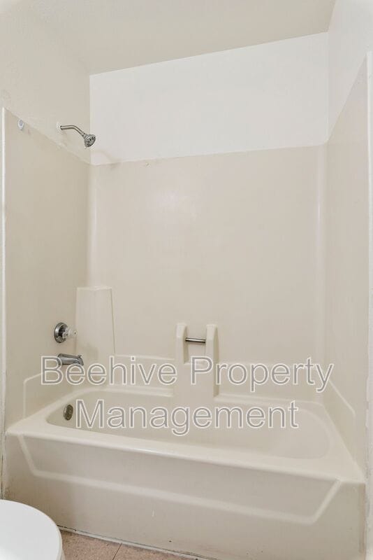 Building Photo - 1429 E Fillmore St