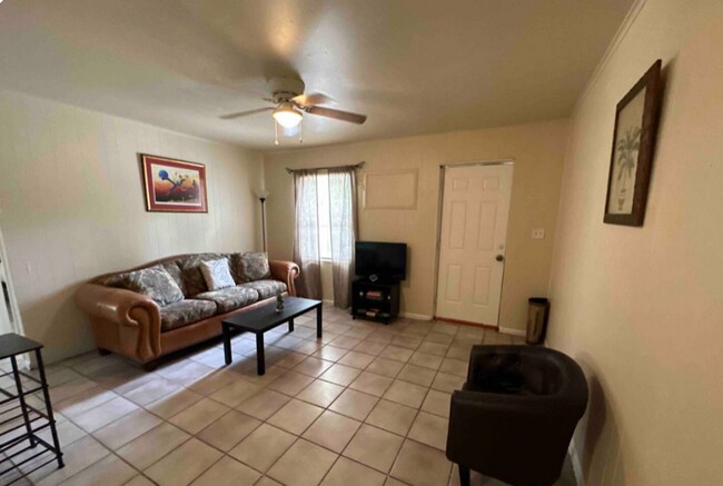 Building Photo - 2053 NW 36th Ave