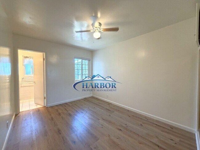 Building Photo - 2028 Elberon Ave