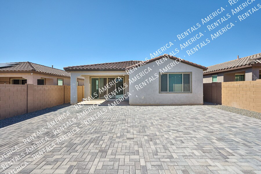 Building Photo - 1625 W la Mirada Dr