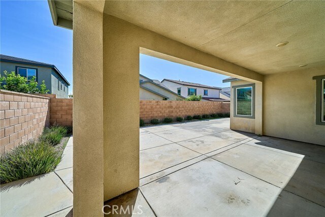 Building Photo - 2622 E Embry Ln