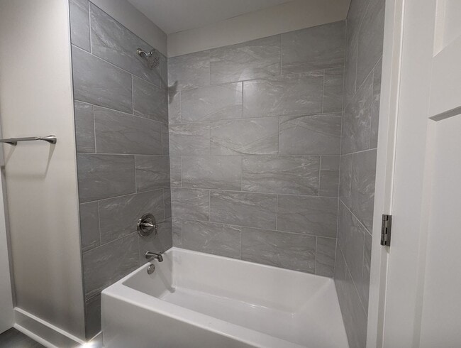 Building Photo - 3 Bedroom/2 Bathroom New Construction Town...