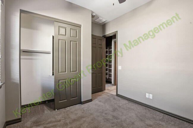 Building Photo - Beautiful 4-bed/3.5-bath Gilbert Home in Gilbert’s Cooley Station!