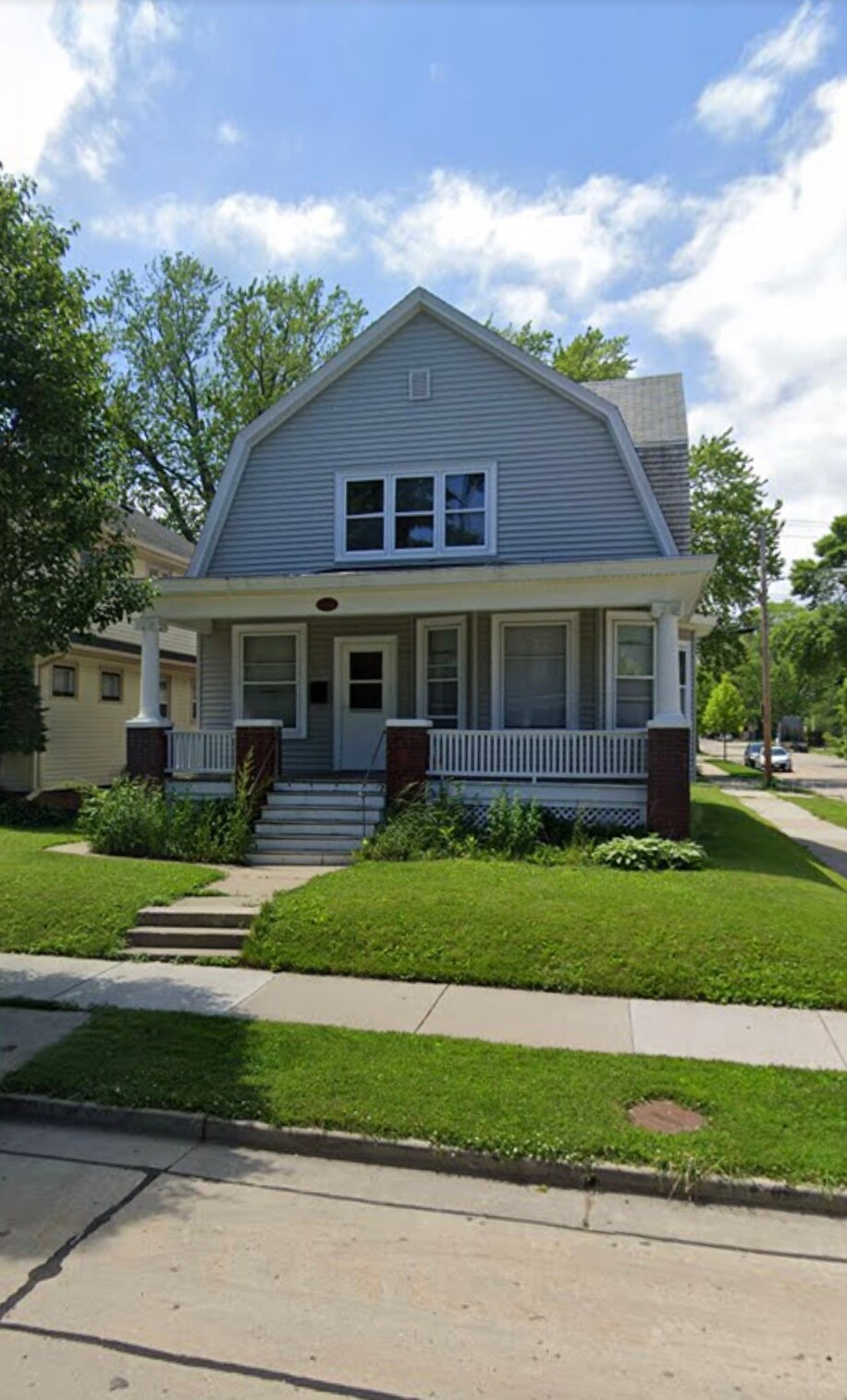 Building Photo - 1300 Grove Ave