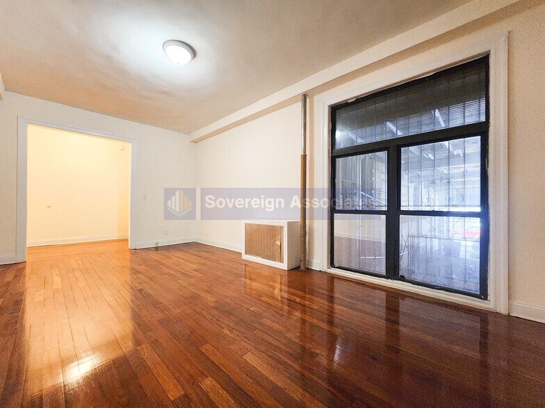 Building Photo - 260 Convent Ave